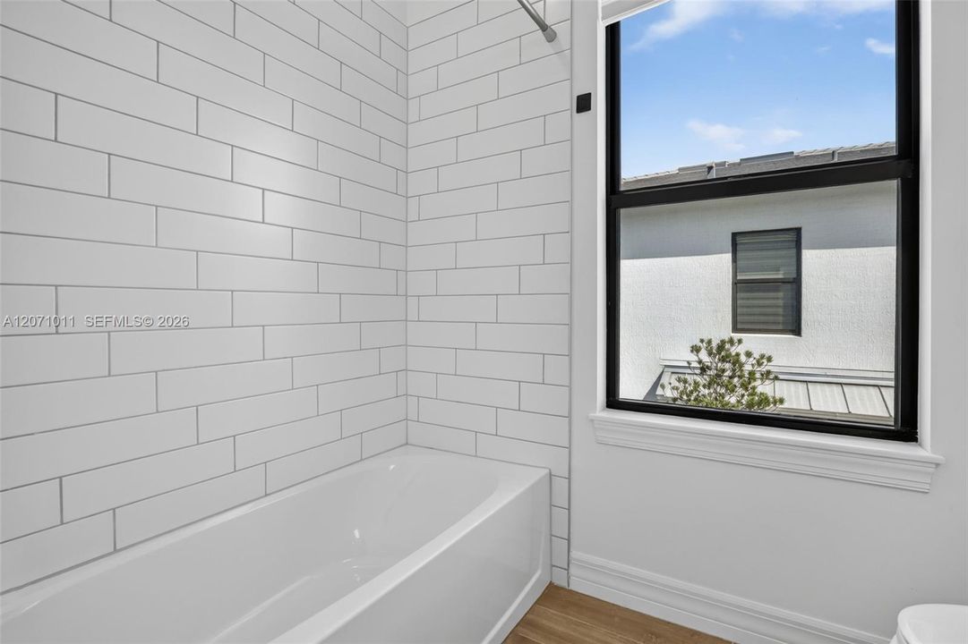 For Sale: $714,900 (3 beds, 2 baths, 1691 Square Feet)