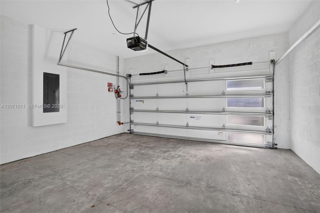 For Sale: $714,900 (3 beds, 2 baths, 1691 Square Feet)