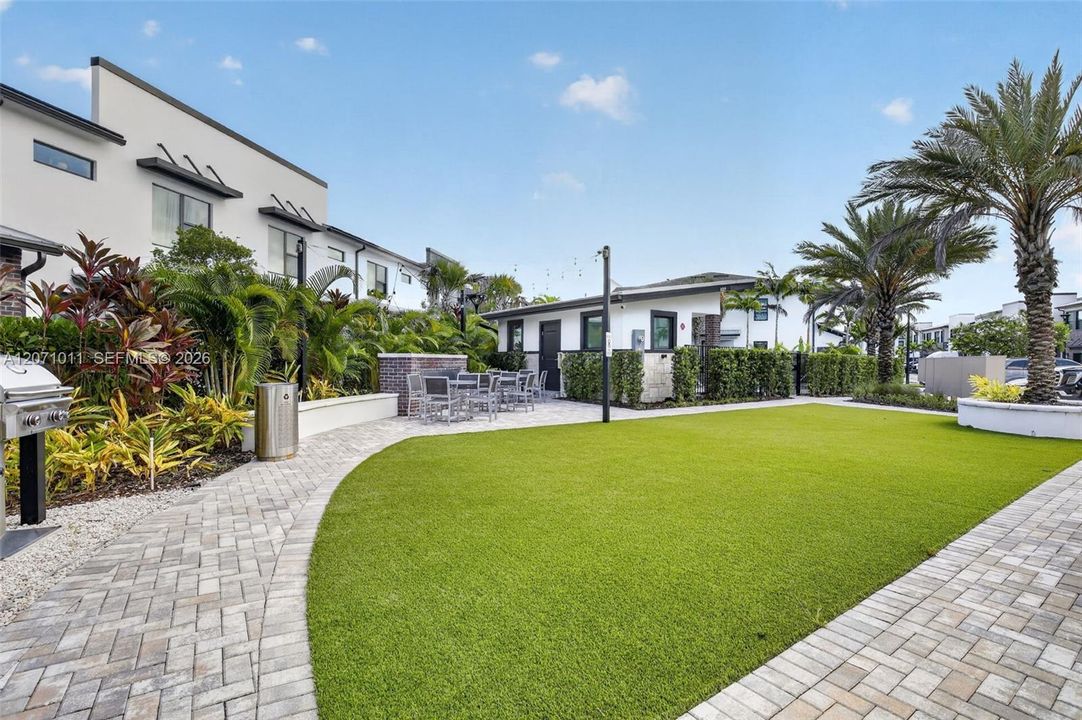 For Sale: $714,900 (3 beds, 2 baths, 1691 Square Feet)