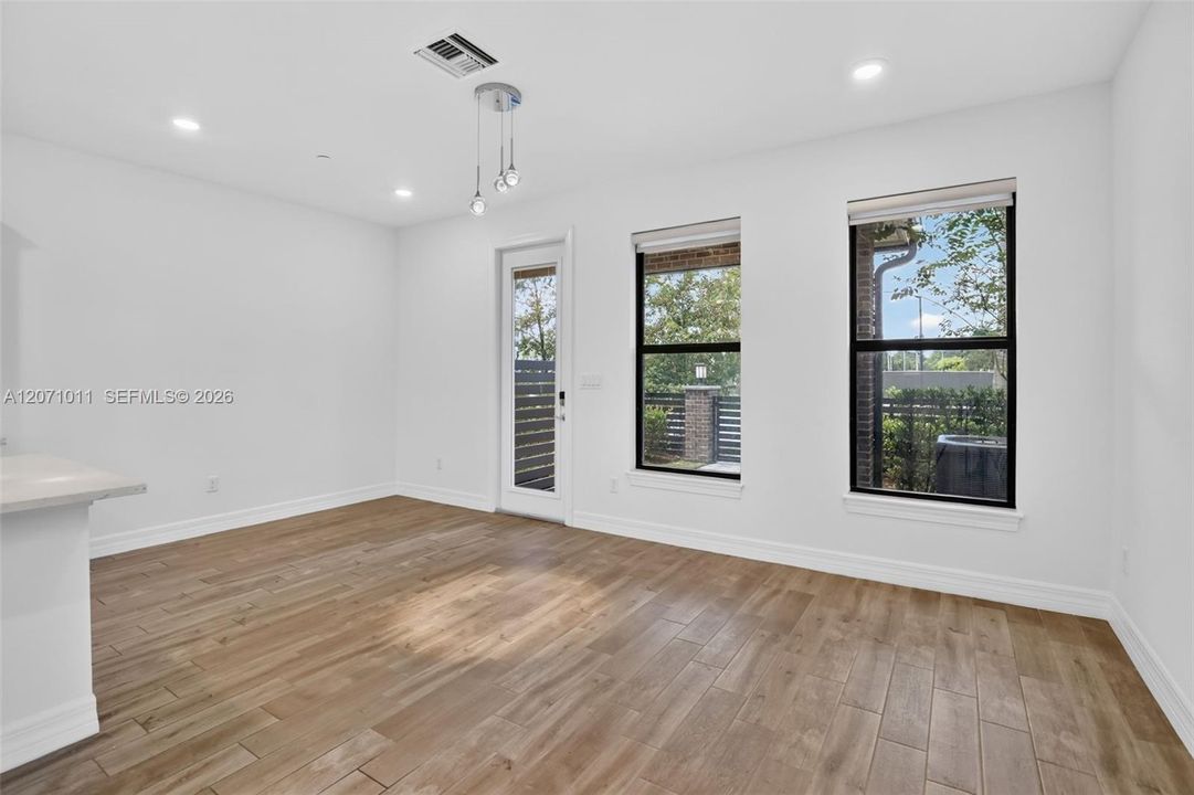 For Sale: $714,900 (3 beds, 2 baths, 1691 Square Feet)