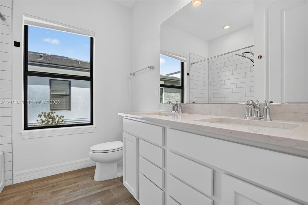 For Sale: $714,900 (3 beds, 2 baths, 1691 Square Feet)