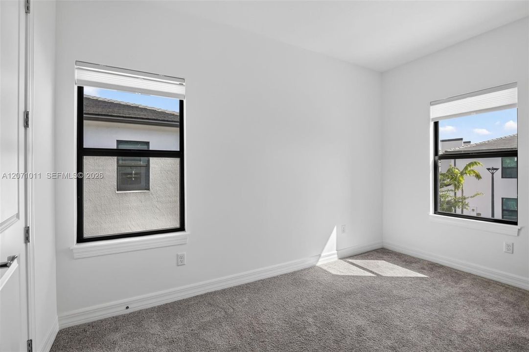 For Sale: $714,900 (3 beds, 2 baths, 1691 Square Feet)