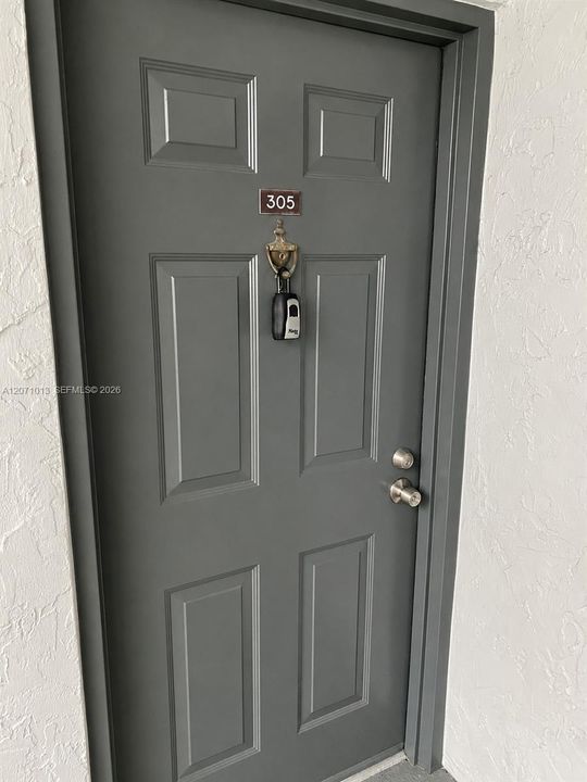 For Sale: $129,000 (2 beds, 1 baths, 850 Square Feet)