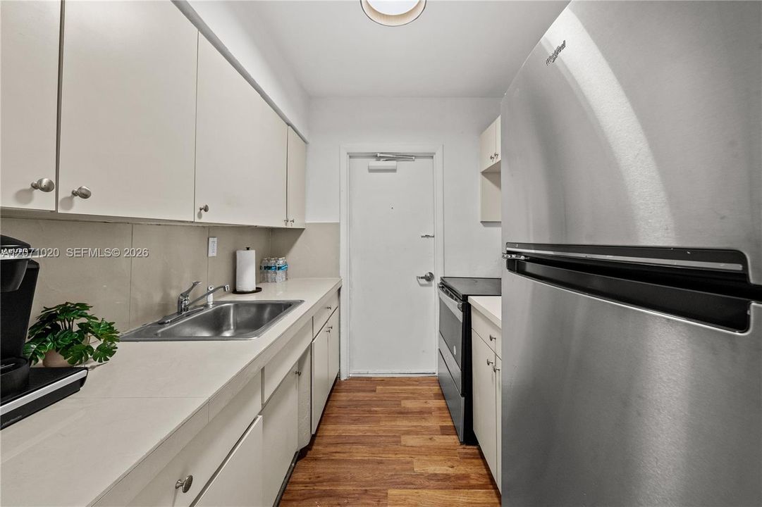 В аренду: $2,500 (1 спален, 1 ванн, 600 Квадратных фут)