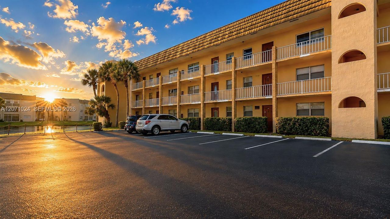 For Sale: $125,000 (2 beds, 2 baths, 850 Square Feet)