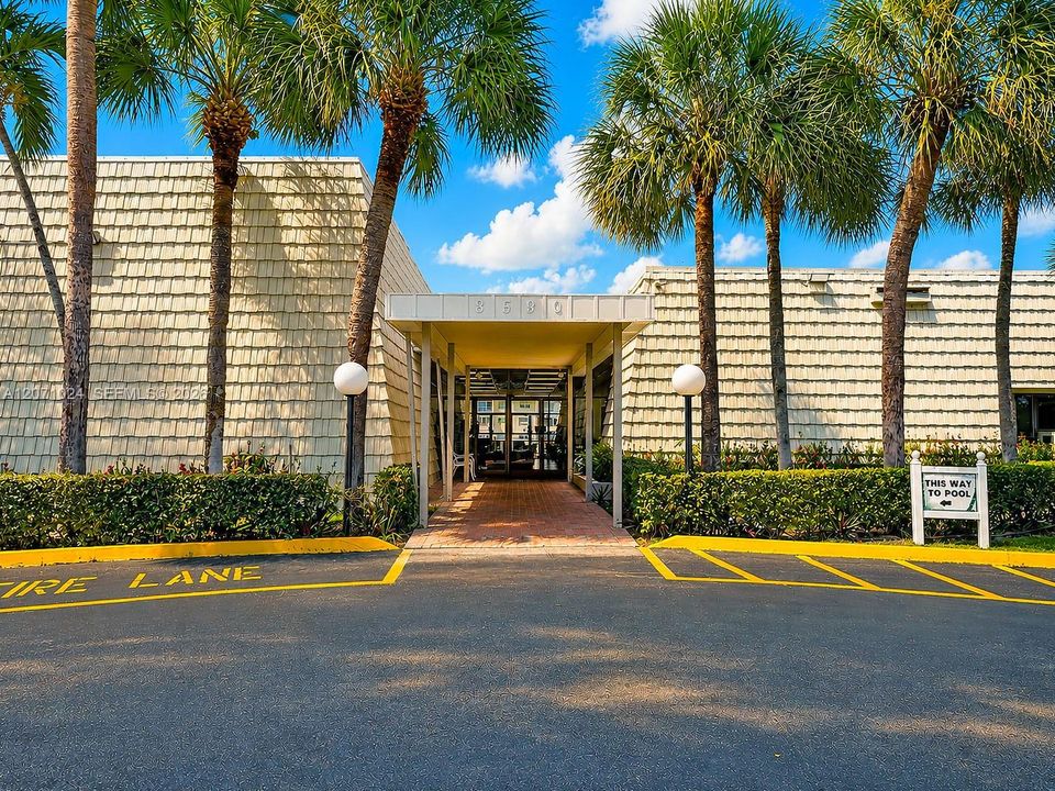For Sale: $125,000 (2 beds, 2 baths, 850 Square Feet)