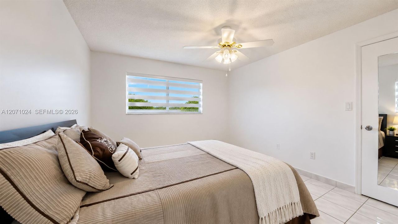For Sale: $125,000 (2 beds, 2 baths, 850 Square Feet)