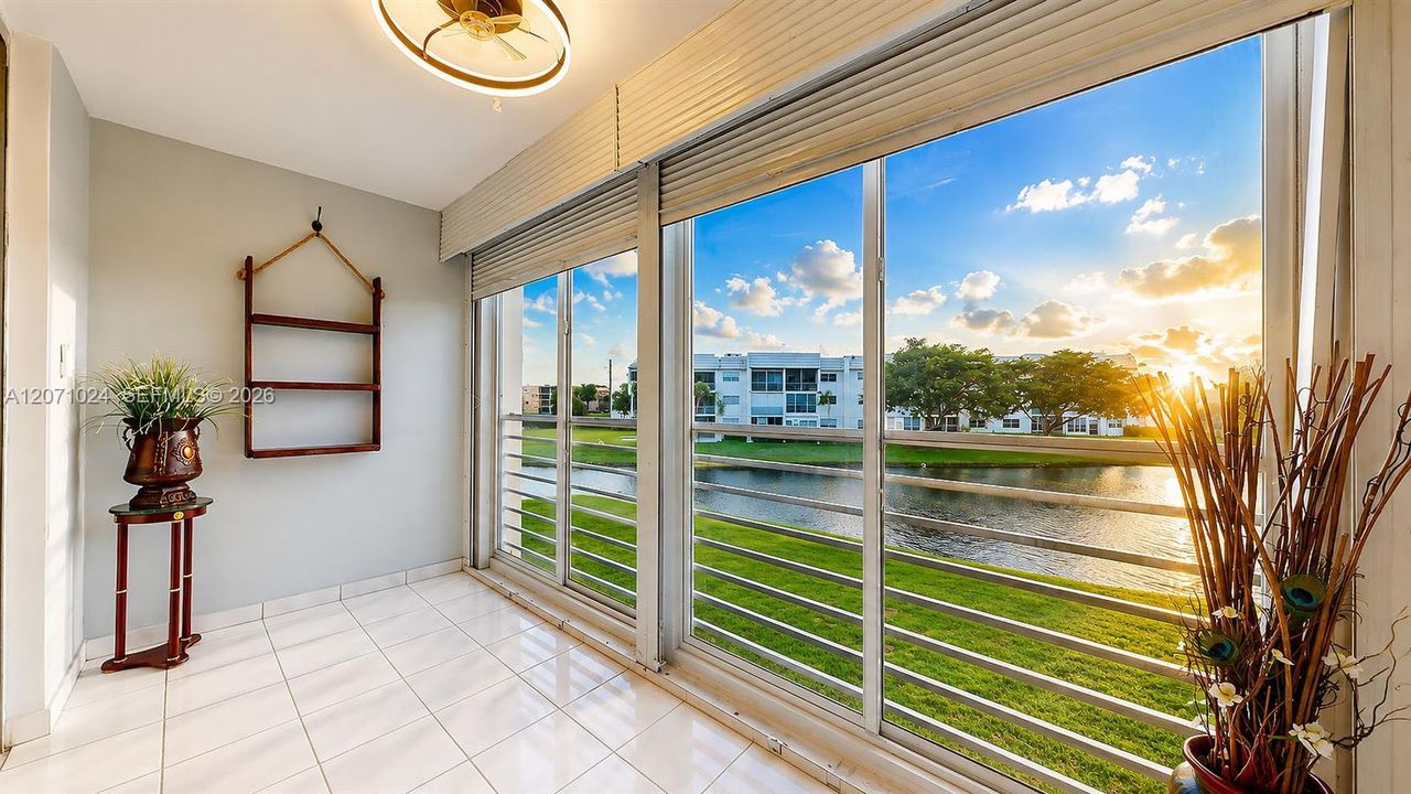 For Sale: $125,000 (2 beds, 2 baths, 850 Square Feet)