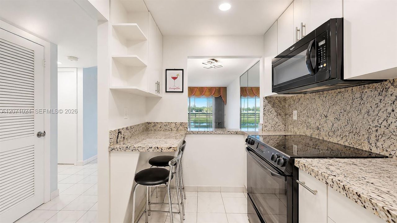 For Sale: $125,000 (2 beds, 2 baths, 850 Square Feet)