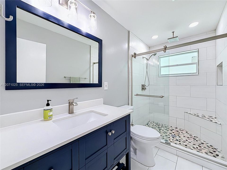For Sale: $537,500 (2 beds, 1 baths, 959 Square Feet)