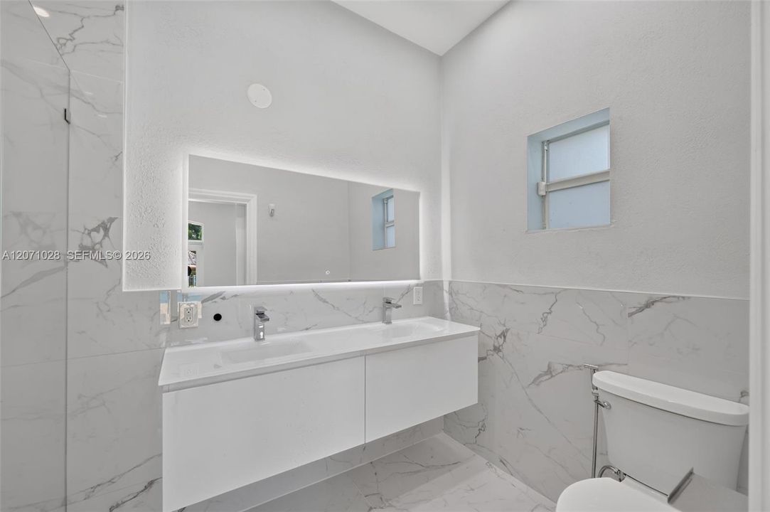 For Sale: $2,200,000 (4 beds, 3 baths, 2403 Square Feet)
