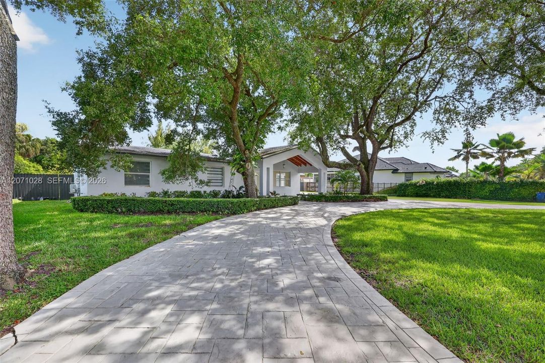 For Sale: $2,200,000 (4 beds, 3 baths, 2403 Square Feet)