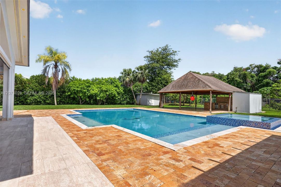For Sale: $2,200,000 (4 beds, 3 baths, 2403 Square Feet)