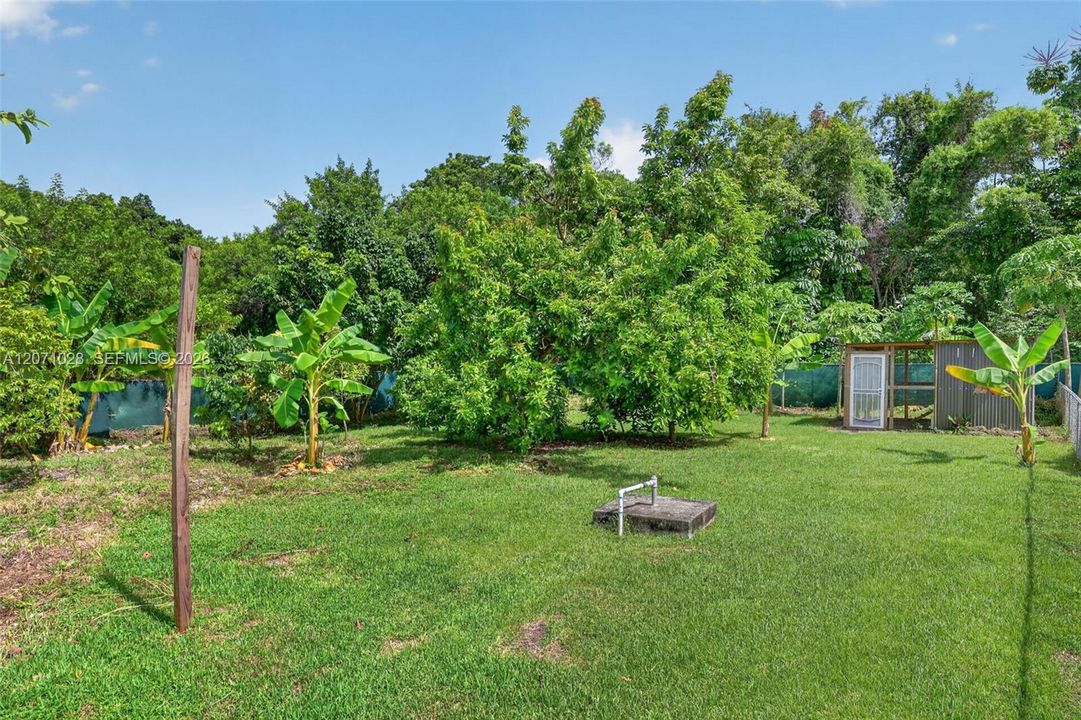 For Sale: $2,200,000 (4 beds, 3 baths, 2403 Square Feet)