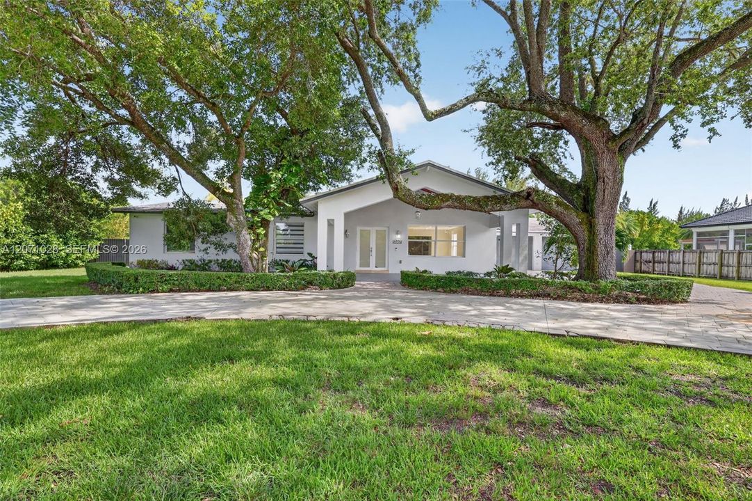 For Sale: $2,200,000 (4 beds, 3 baths, 2403 Square Feet)