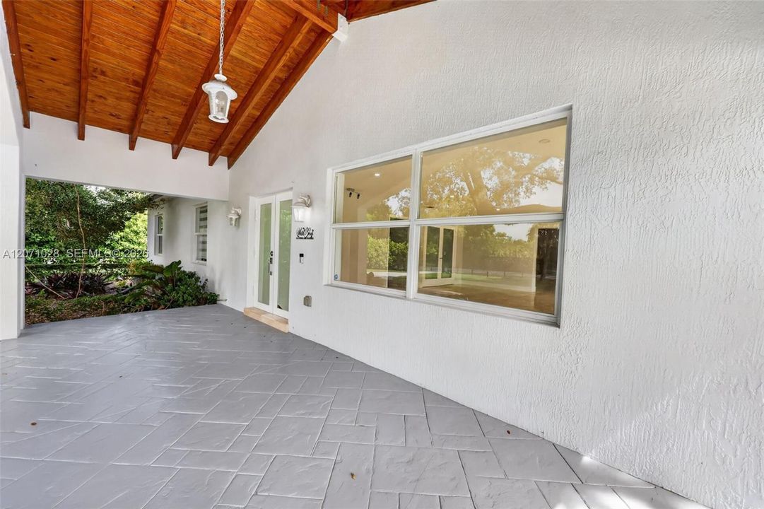 For Sale: $2,200,000 (4 beds, 3 baths, 2403 Square Feet)