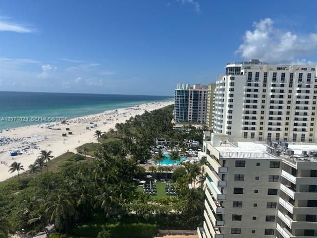 For Rent: $3,300 (0 beds, 1 baths, 520 Square Feet)