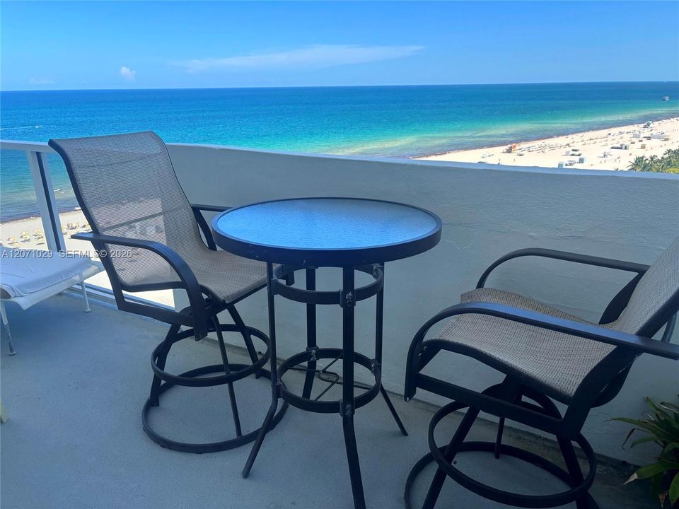 For Rent: $3,300 (0 beds, 1 baths, 520 Square Feet)
