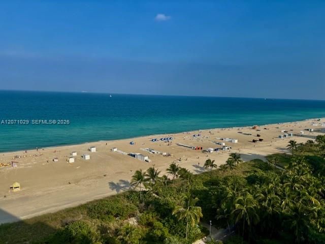 For Rent: $3,300 (0 beds, 1 baths, 520 Square Feet)