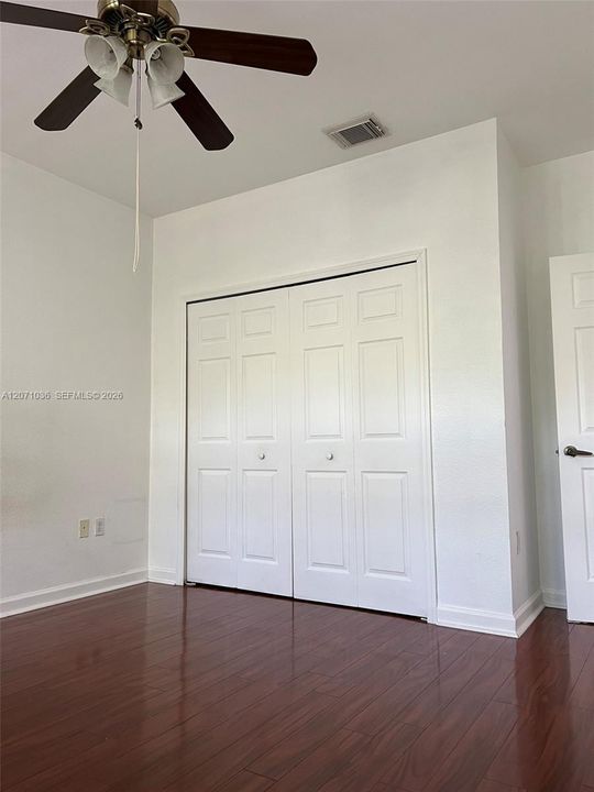 En Renta: $4,300 (4 camas, 2 baños, 2184 Pies cuadrados)