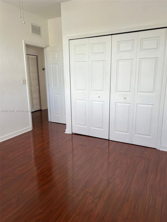 En Renta: $4,300 (4 camas, 2 baños, 2184 Pies cuadrados)
