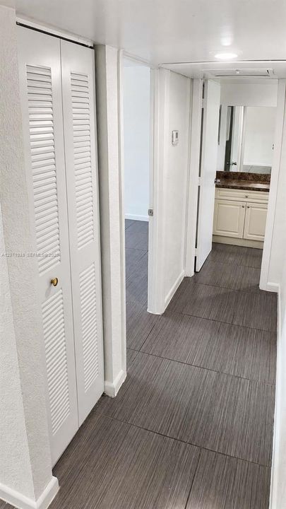 For Rent: $1,700 (1 beds, 1 baths, 434568 Square Feet)
