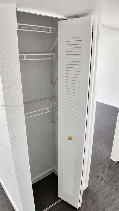 For Rent: $1,700 (1 beds, 1 baths, 434568 Square Feet)
