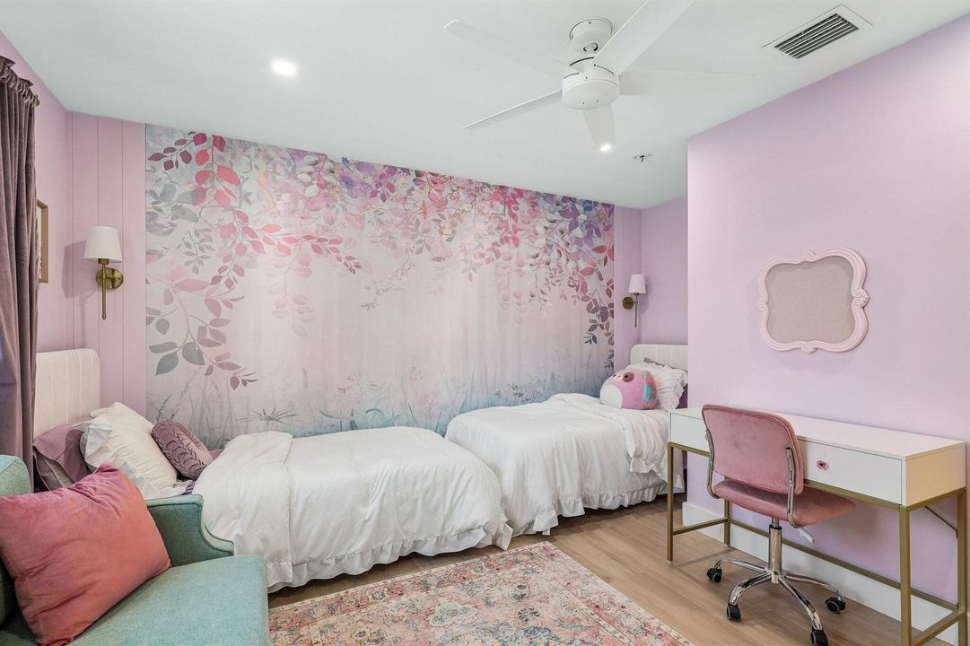 38-web-or-mls-SE 9th Ave-S1208-038
