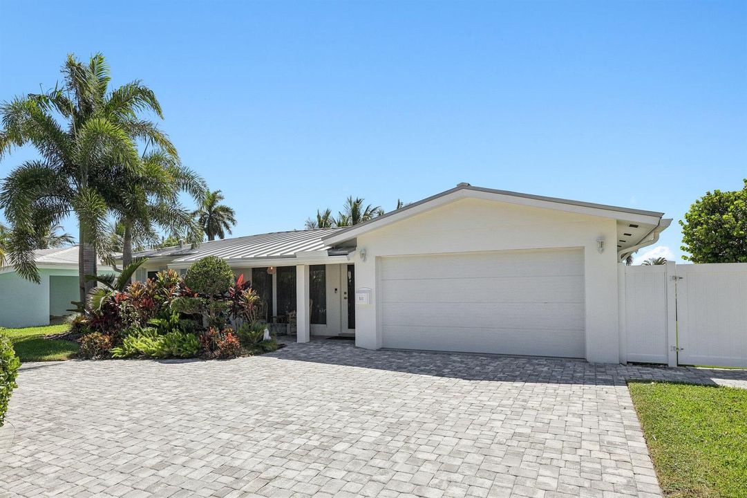 1-web-or-mls-SE 9th Ave-S1208-001