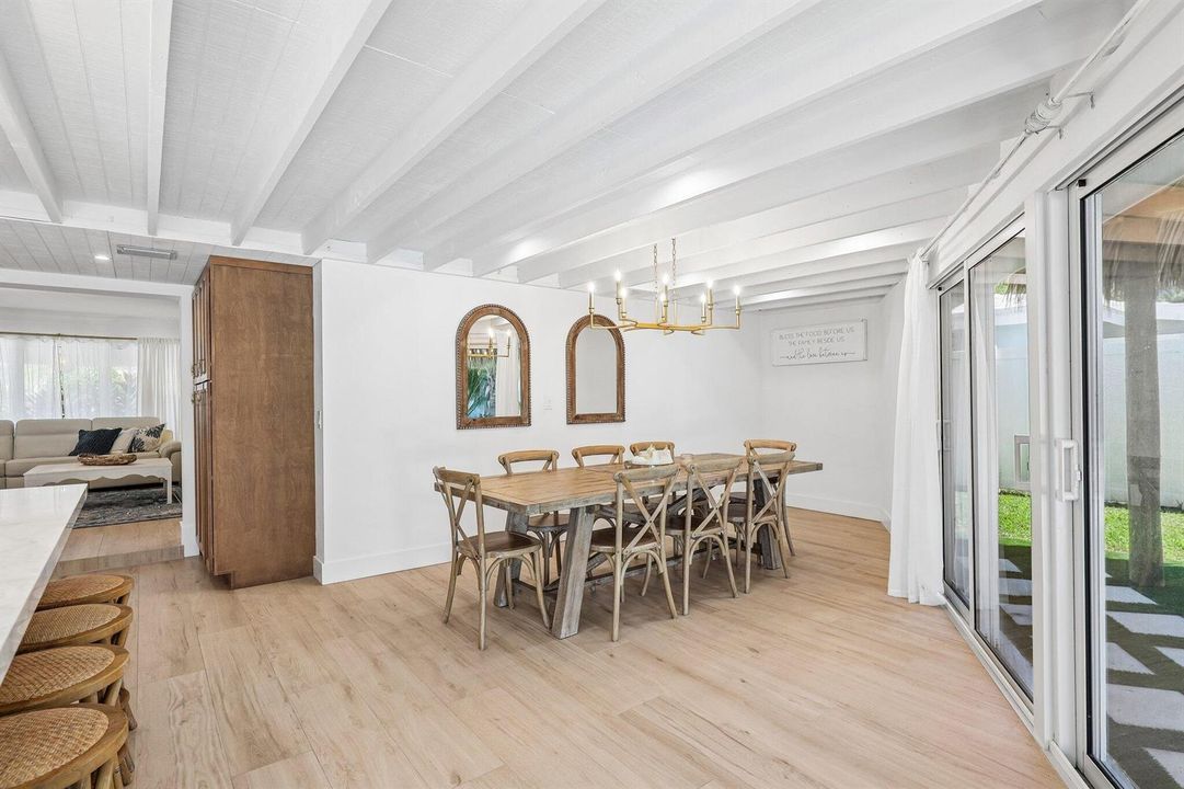 11-web-or-mls-SE 9th Ave-S1208-011
