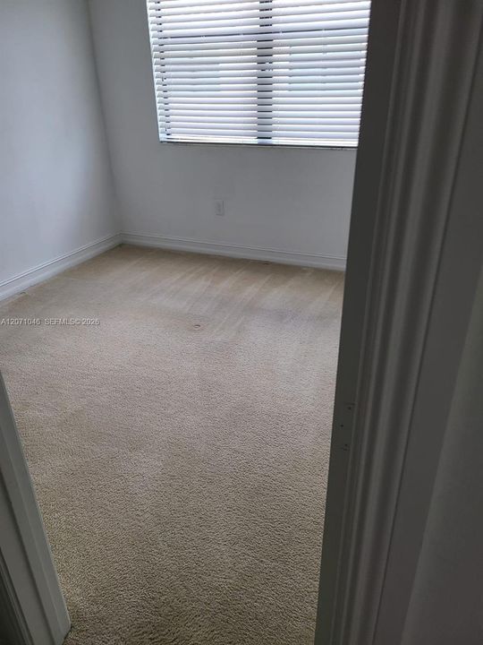 For Rent: $3,900 (3 beds, 3 baths, 2078 Square Feet)