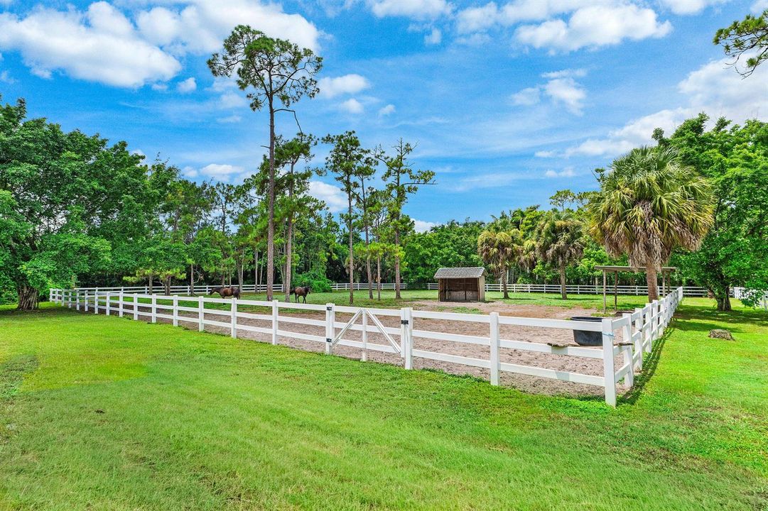 047-2749ARoad-LoxahatcheeGroves-FL-33470