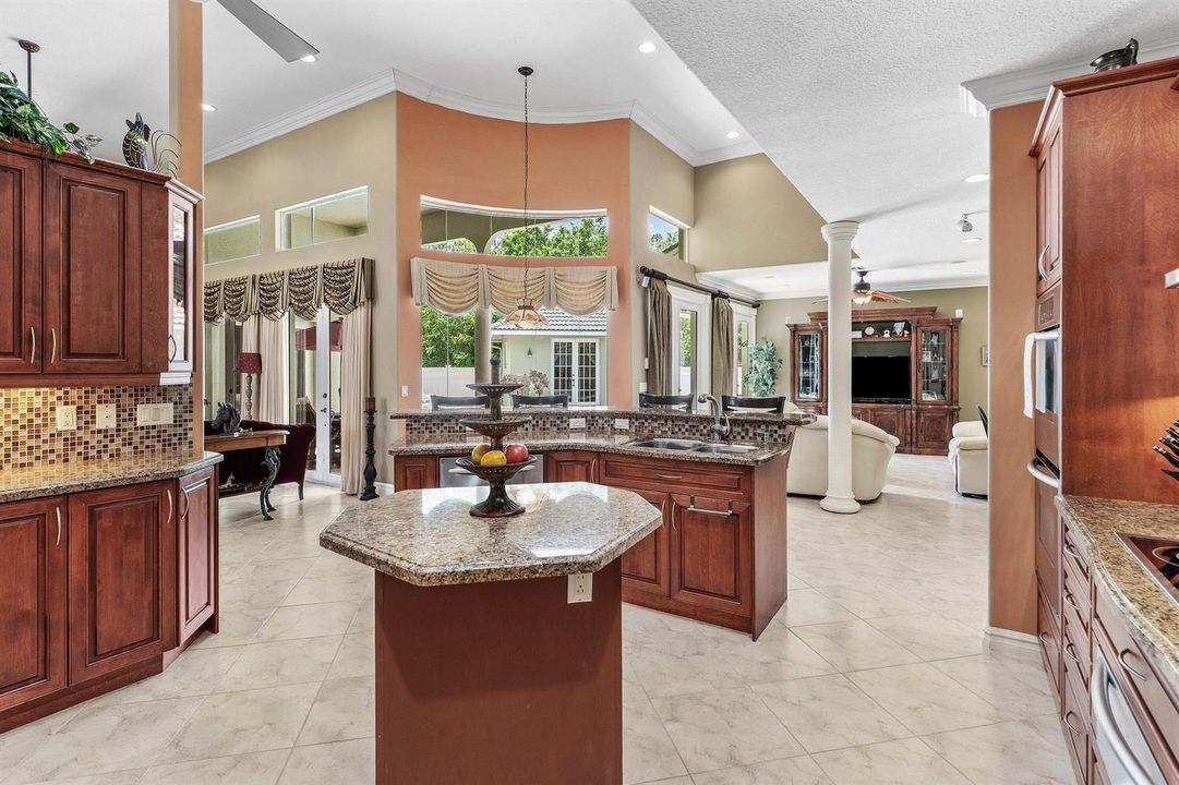 013-2749ARoad-LoxahatcheeGroves-FL-33470