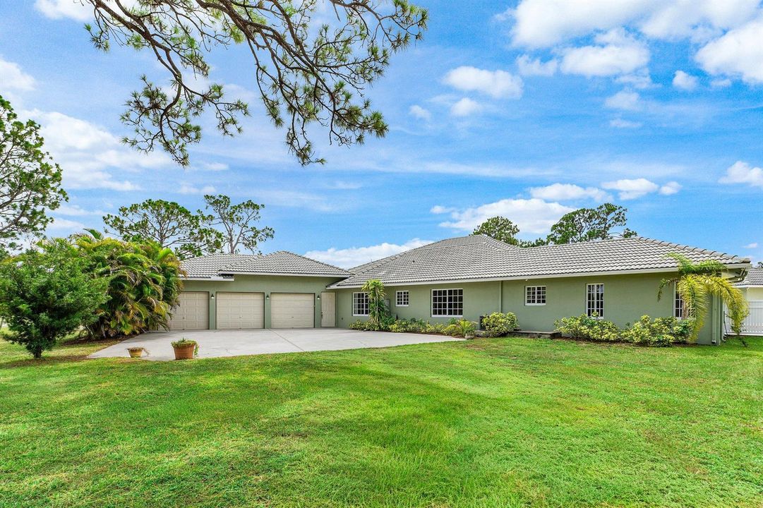 040-2749ARoad-LoxahatcheeGroves-FL-33470