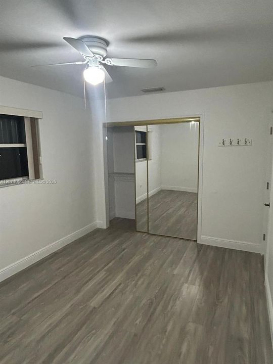 For Sale: $479,900 (3 beds, 1 baths, 1058 Square Feet)