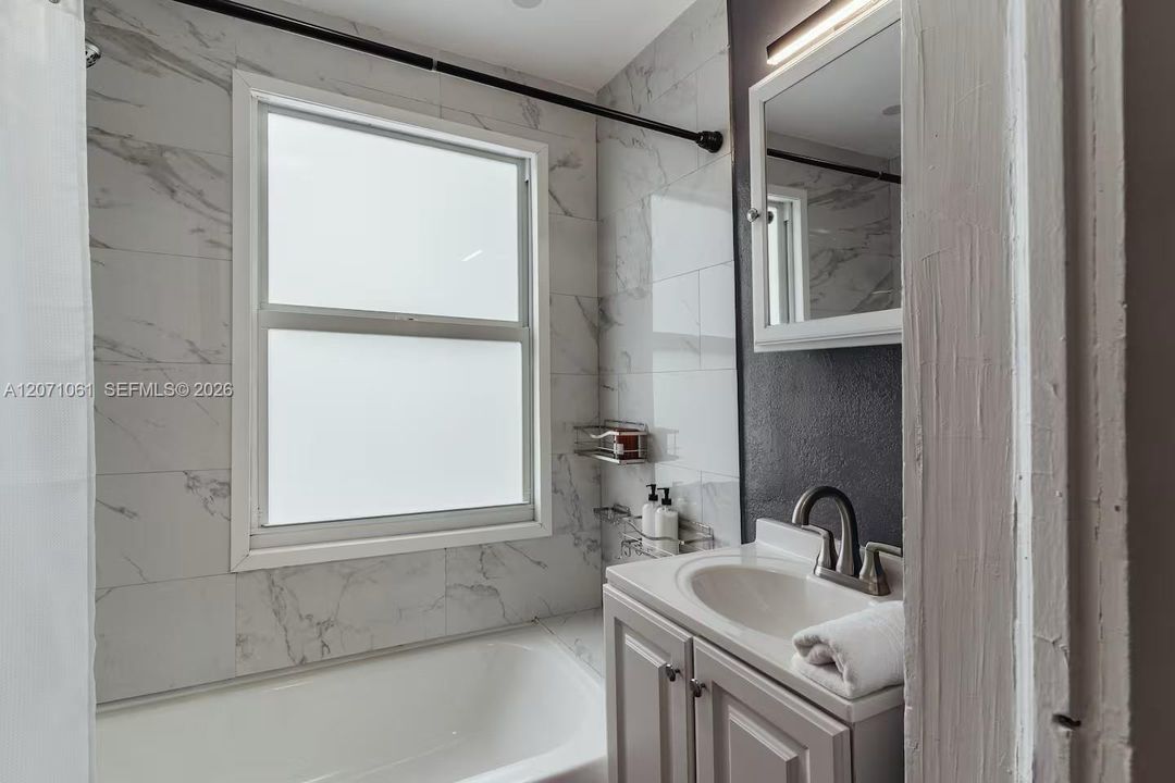 For Sale: $680,000 (3 beds, 2 baths, 1475 Square Feet)