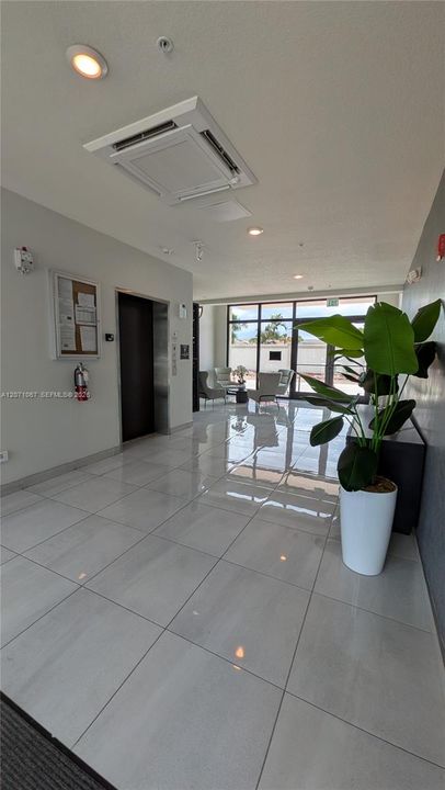 For Rent: $3,200 (3 beds, 2 baths, 1124 Square Feet)