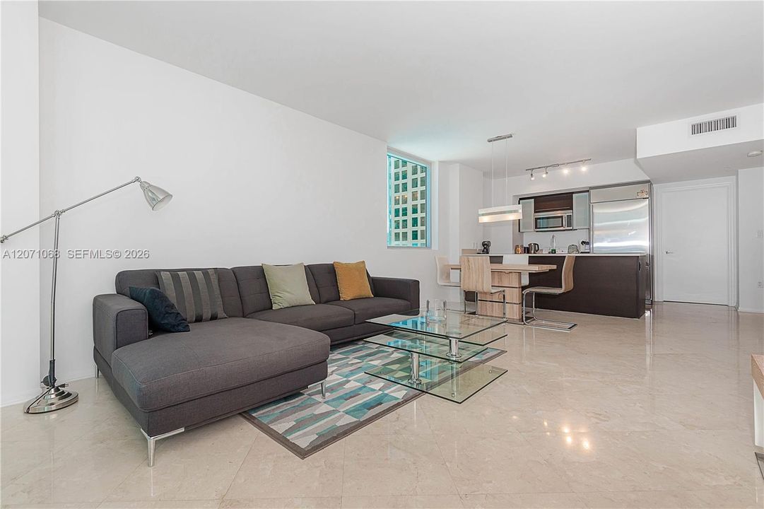 В аренду: $4,200 (2 спален, 2 ванн, 1200 Квадратных фут)