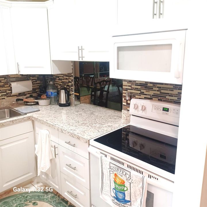 155 Lake Meryl Drive Kitchen 1