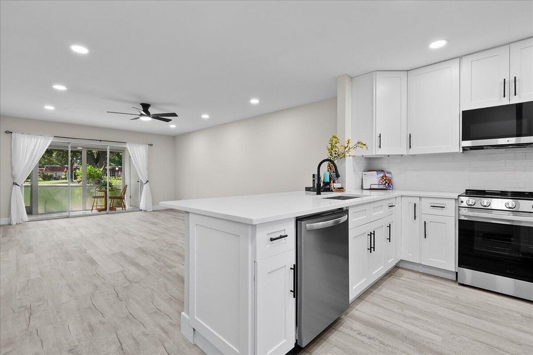 Open Kitchen