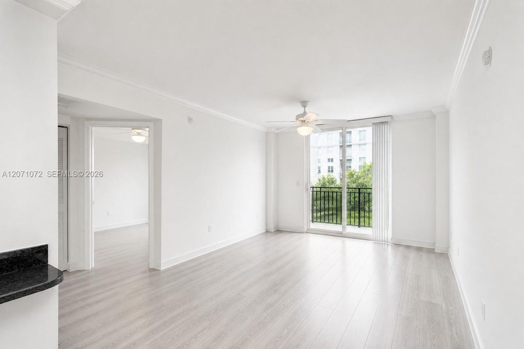 В аренду: $3,000 (2 спален, 2 ванн, 1138 Квадратных фут)