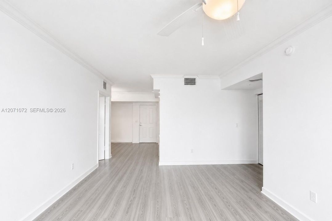 В аренду: $3,000 (2 спален, 2 ванн, 1138 Квадратных фут)