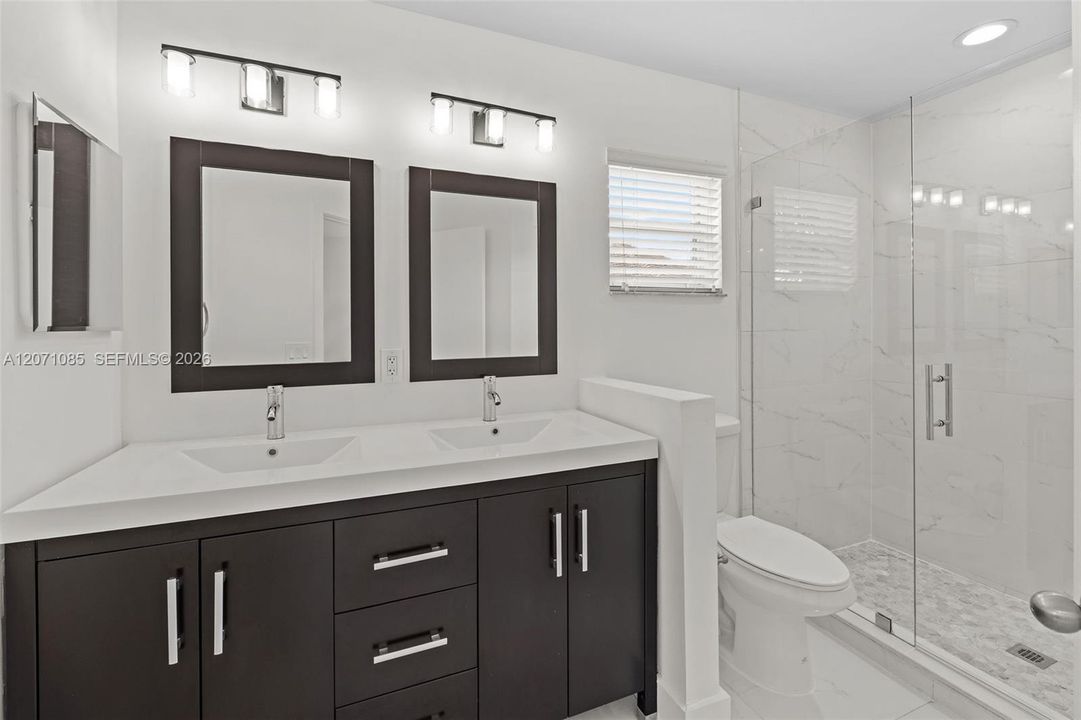 For Rent: $2,800 (2 beds, 2 baths, 1120 Square Feet)