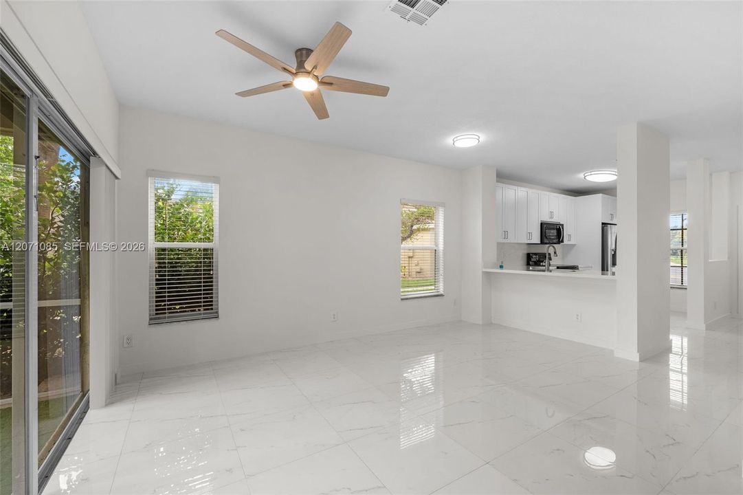 For Rent: $2,800 (2 beds, 2 baths, 1120 Square Feet)
