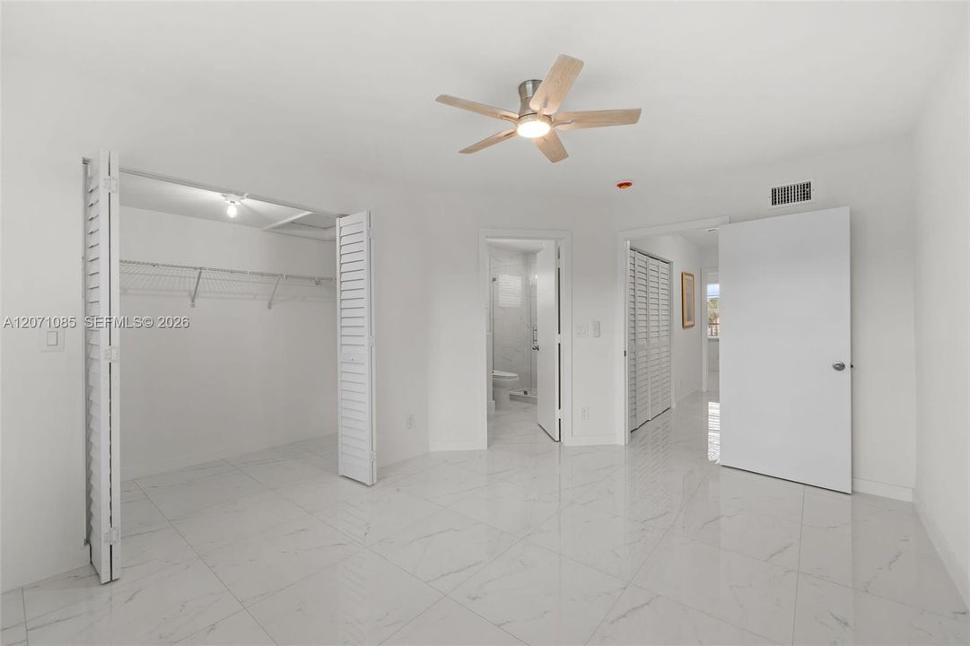 For Rent: $2,800 (2 beds, 2 baths, 1120 Square Feet)