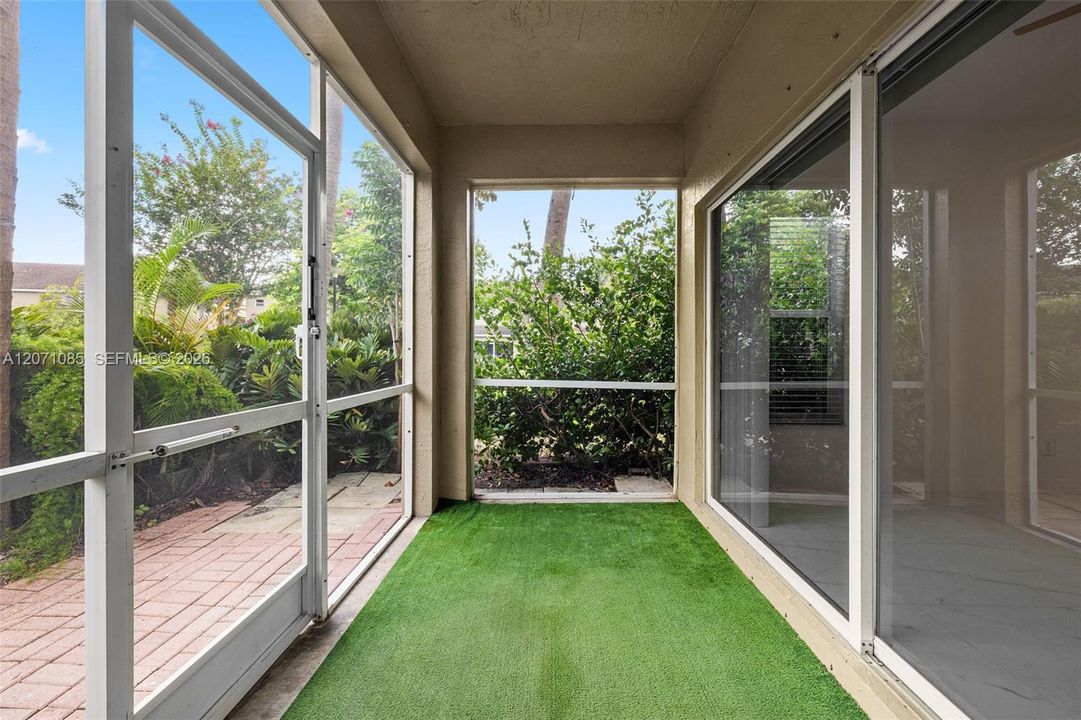 For Rent: $2,800 (2 beds, 2 baths, 1120 Square Feet)