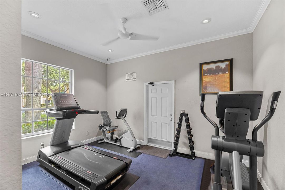 For Rent: $2,800 (2 beds, 2 baths, 1120 Square Feet)