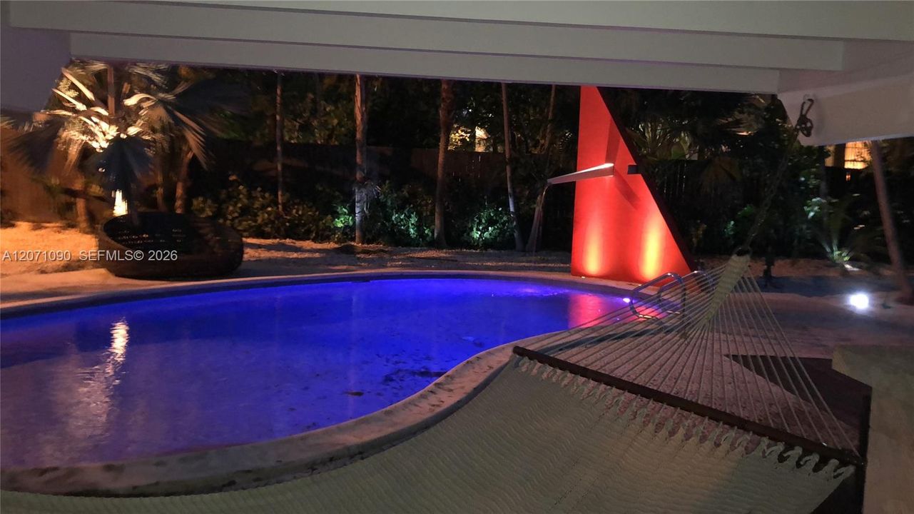 For Rent: $21,000 (5 beds, 4 baths, 3160 Square Feet)