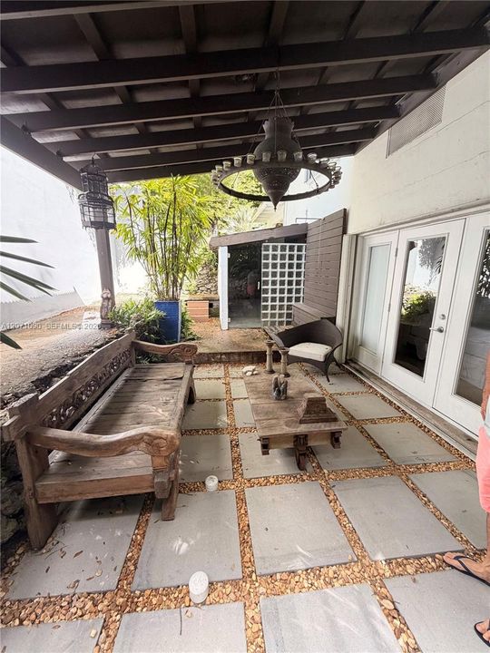 For Rent: $21,000 (5 beds, 4 baths, 3160 Square Feet)