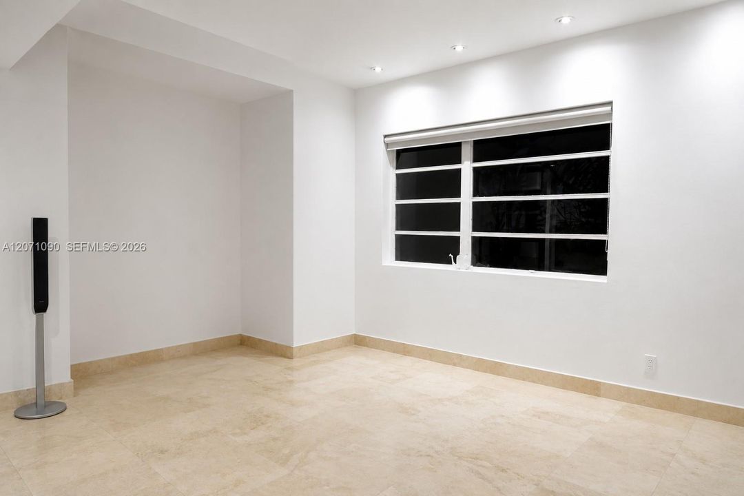 For Rent: $21,000 (5 beds, 4 baths, 3160 Square Feet)